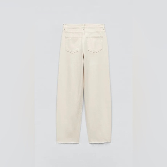 New Zara Mid-Rise Tapered Fit Balloon Jeans - Size 2 and 4 - Picture 3 of 4